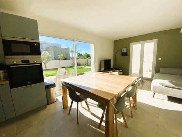 Maison à vendre 337 000 € 4 pièces 3 chambres 80 m² 275 m² de terrain Calvisson 30420
