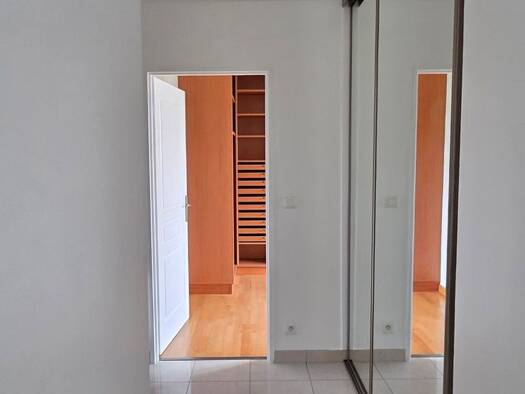 Appartement à louer - Première occupation 2 396 € 3 pièces 2 chambres 79,86 m² Étage 3/3 La Varenne Saint-Maur-des-Fossés 94210