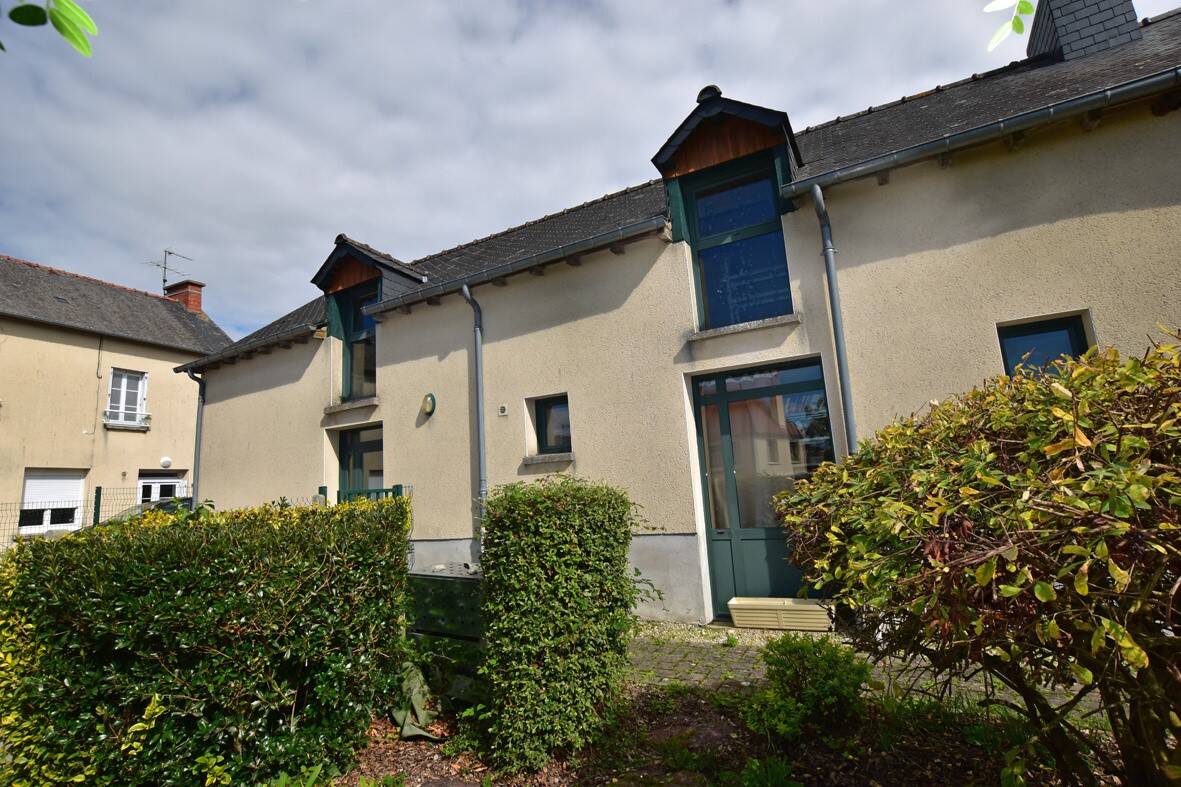 Maison à vendre, 120m², SAINT MEEN LE GRAND