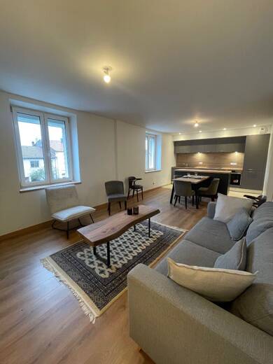 Appartement à louer 870 € 2 pièces 1 chambre 62 m² 1er étage Bertrange 57310