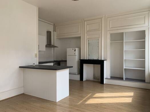 Appartement à vendre 289 000 € 4 pièces 3 chambres 85,2 m² Étage 1/1 Vauban Esquermes Lille 59000