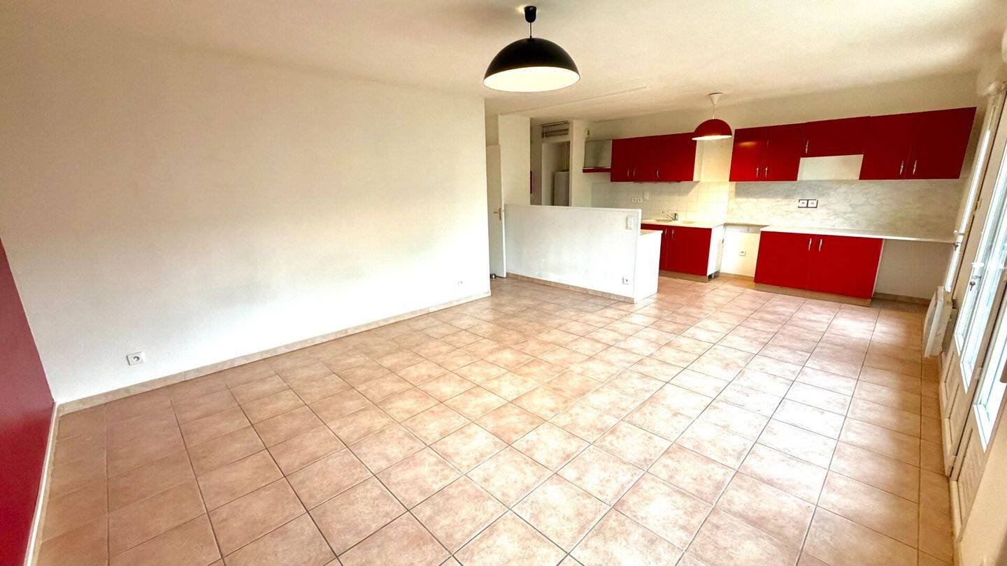 Maison à vendre, 81m², ENTRAIGUES SUR LA SORGUE