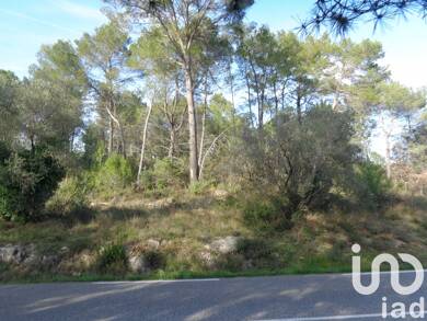 Terrain à vendre 95 400 € 9 350 m² de terrain Saint-Paul-en-Forêt 83440