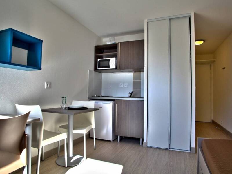 Maison à louer, 18m², MARSEILLE 7E