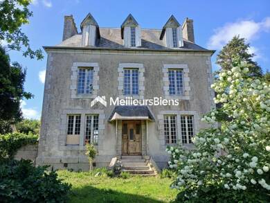 Maison à vendre 179 000 € 12 pièces 7 chambres 210 m² Plouzévédé 29440