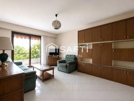 Appartement à vendre 269 000 € 2 pièces 1 chambre 64 m² 3ème étage Cités Thonon-les-Bains 74200