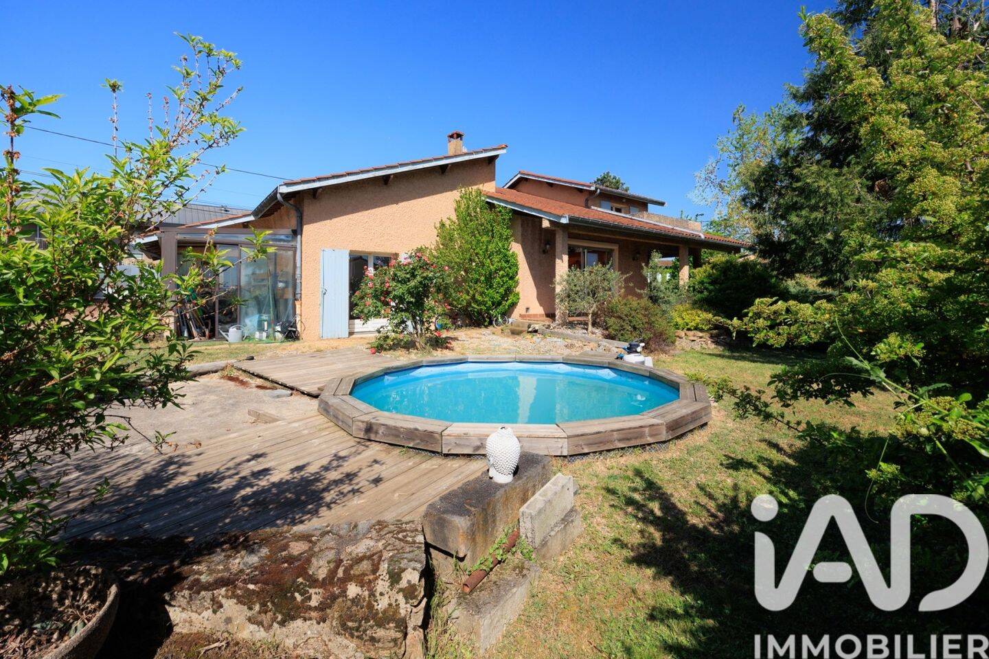 Maison à vendre, 171m², SAINT GENIS LES OLLIERES