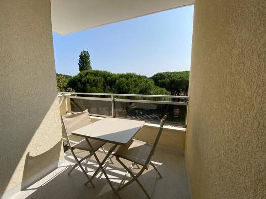 Appartement à vendre 125 670 € 2 pièces 1 chambre 28 m² 2ème étage La Palmyre 17570