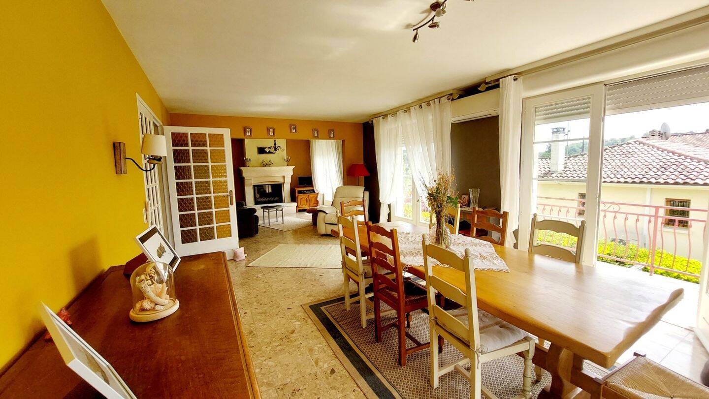 Maison à vendre, 160m², LA REOLE