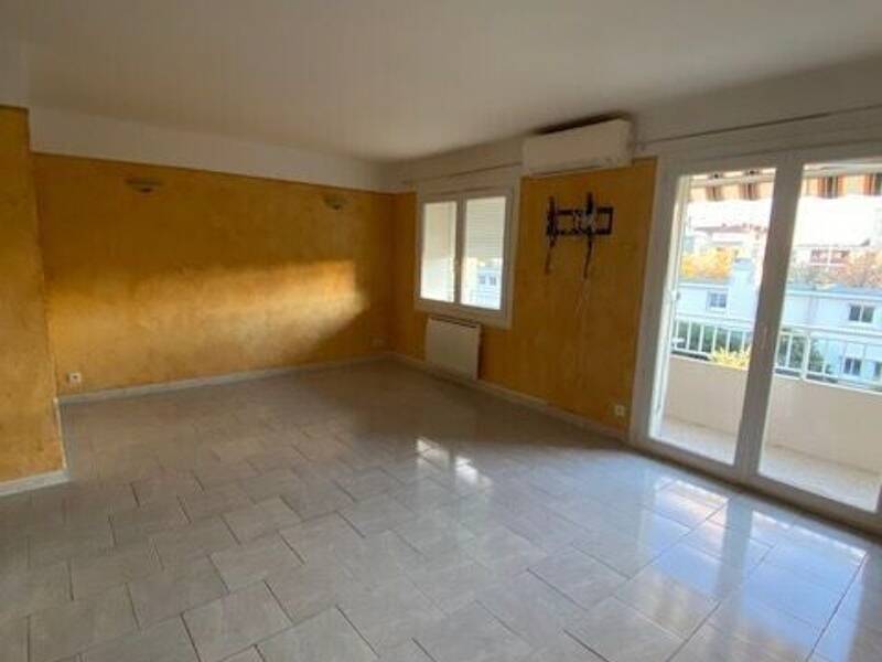 Maison à louer, 67m², TOULON