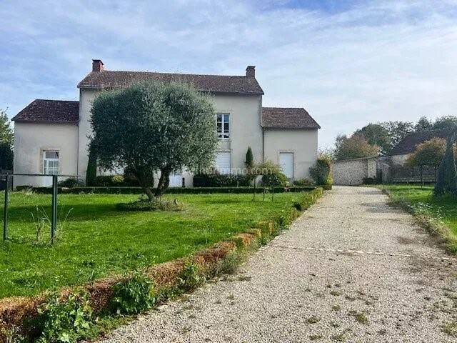 Maison à vendre, 280m², LA CHAPELLE SAINT AUBIN