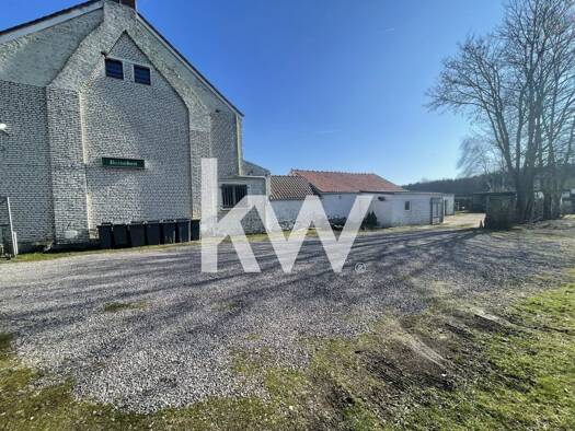 Immeuble à vendre 190 000 € 210 m² Est Conde sur l Escaut 59163