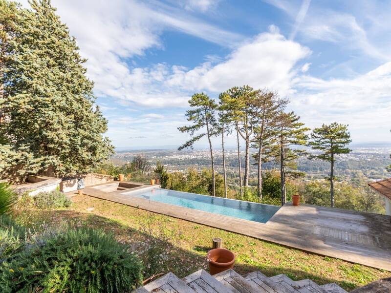 Maison à louer, 220m², SAINT CYR AU MONT D'OR