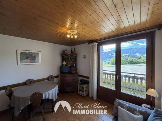 Appartement à vendre 180 000 € 2 pièces 26,82 m² Étage 1/2 Centre-Village Combloux 74920