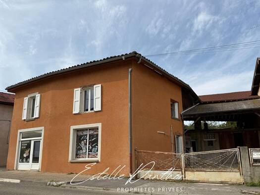 Maison à vendre 149 000 € 8 pièces 2 chambres 240 m² 296 m² de terrain Pajay 38260