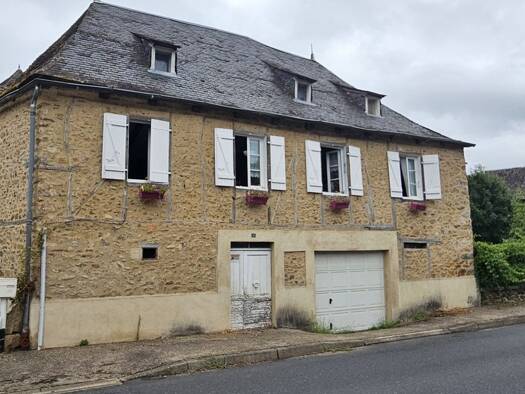 Maison à vendre 124 000 € 4 pièces 3 chambres 78 m² 125 m² de terrain Saint-Chamant 19380