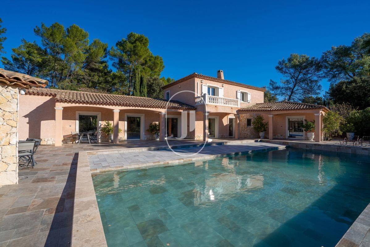 Maison à vendre, 235m², LE THORONET