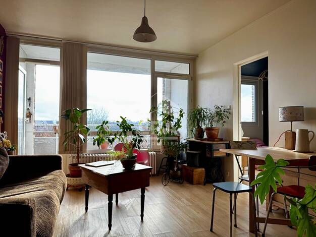 Appartement à vendre 110 000 € 2 pièces 1 chambre 46 m² Étage 4/4 Justice Longchamp Lys-lez-Lannoy 59390