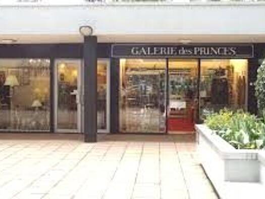 Local commercial à vendre 335 000 € 44 m² de surface de vente Dupleix-Motte Picquet Paris 15ème arrondissement 75015