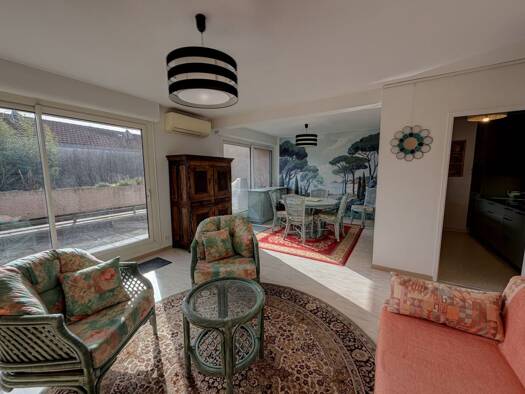 Appartement à vendre 149 900 € 3 pièces 2 chambres 81 m² Étage 1/3 Sainte Catherine Villeneuve-sur-Lot 47300