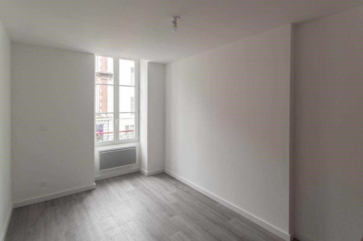 Maison à louer, 20m², PAU