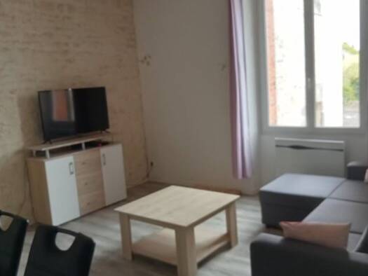 Appartement à louer 530 € 3 pièces 2 chambres 50 m² 1er étage Centre Urbain Luçon 85400