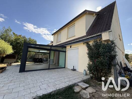 Maison à vendre 290 000 € 8 pièces 5 chambres 145 m² 771 m² de terrain La Grande-Paroisse 77130