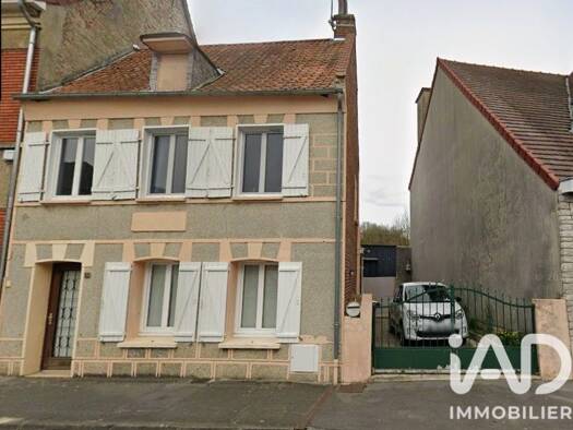 Maison de ville à vendre 136 500 € 5 pièces 3 chambres 124 m² 226 m² de terrain Frévent 62270