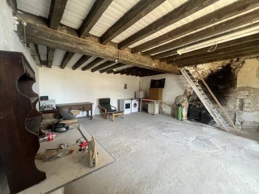 Maison à vendre 72 345 € 4 pièces 1 chambre 110 m² 2 469 m² de terrain Lorignac 17240