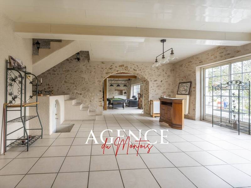 Maison à vendre, 251m², EVERLY