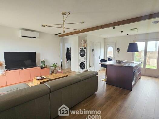 Maison de plain-pied à vendre 159 400 € 3 pièces 2 chambres 63 m² 753 m² de terrain Échilleuses 45390