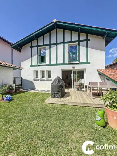 Maison à vendre 478 000 € 4 pièces 2 chambres 87,8 m² Villefranque 64990