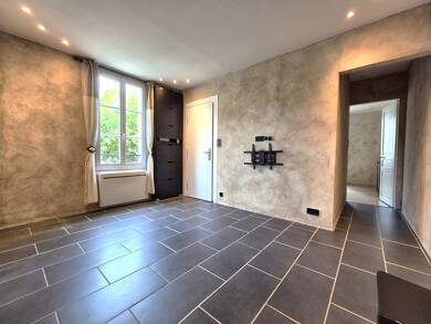 Appartement à louer 900 € 2 pièces 1 chambre 38 m² RDC/2 Les Iles Andresy 78570