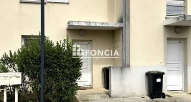 Appartement à vendre 127 000 € 3 pièces 2 chambres 70,2 m² RDC/2 Geoffroy Martel Saintes 17100