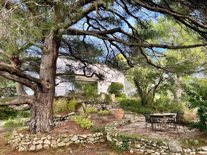 Maison à vendre, 150m², MOURIES