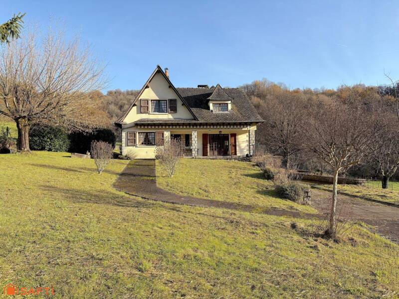 Maison à vendre, 145m², ENTRAYGUES SUR TRUYERE