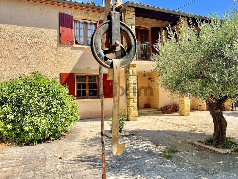 Maison à vendre, 133m², REMOULINS