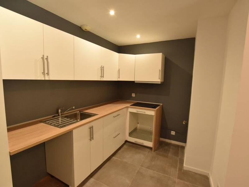 Maison à louer, 71m², MARSEILLE 6E