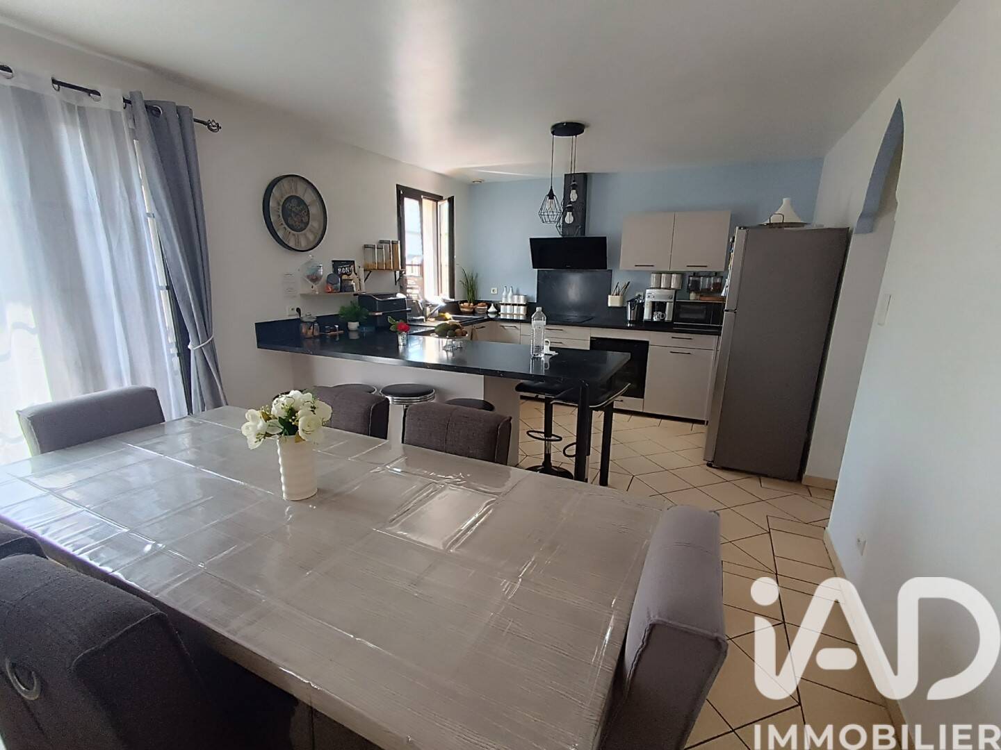Maison à vendre, 118m², SAINT HILAIRE DE LUSIGNAN