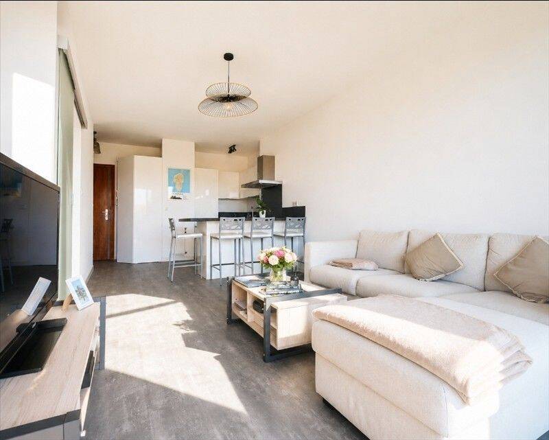 Magnifique 2 pièces meublé avec terrasse et vue mer — 3