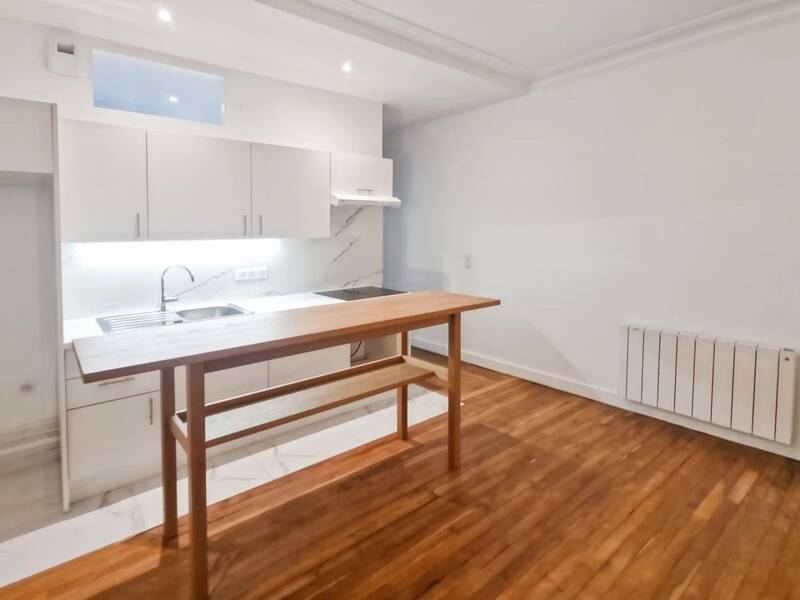 Maison à louer, 36m², PARIS 15E