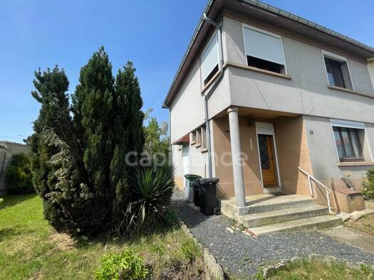 Maison à vendre 65 000 € 5 pièces 4 chambres 78 m² 424 m² de terrain Charmes 02800