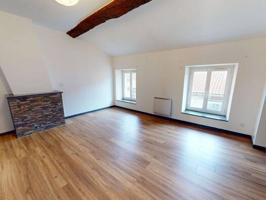 Maison à vendre 160 000 € 3 pièces 2 chambres 101 m² Varambon 01160