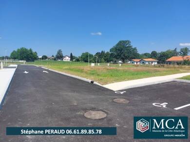 Terrain constructible à vendre 79 900 € 585 m² de terrain Saint-Palais 64120