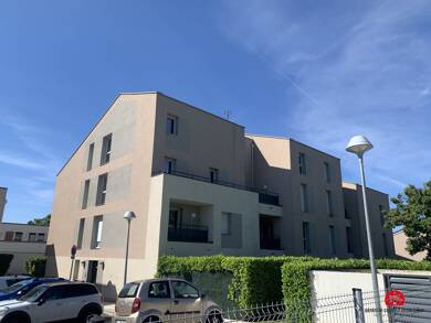 Appartement à vendre 295 000 € 5 pièces 4 chambres 108 m² Dernier étage, Étage 3/3 Civrieux 01390