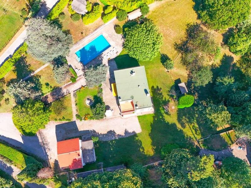 Maison à vendre, 191m², BERRE LES ALPES