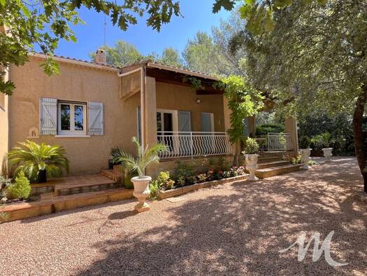 Maison à vendre 485 000 € 6 pièces 5 chambres 175 m² 2 888 m² de terrain Tavernes 83670
