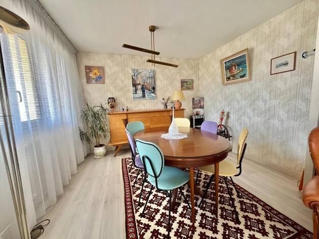 Appartement à vendre 115 000 € 5 pièces 4 chambres 97,7 m² 4 étages Plateau de la Justice-Lilas Roses Épinal 88000