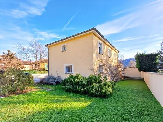 Maison à vendre 330 000 € 6 pièces 5 chambres 150 m² 370 m² de terrain Ampuis 69420