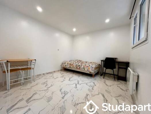 Appartement à louer 720 € 1 pièce 20 m² RDC Centre Sud Palaiseau 91120